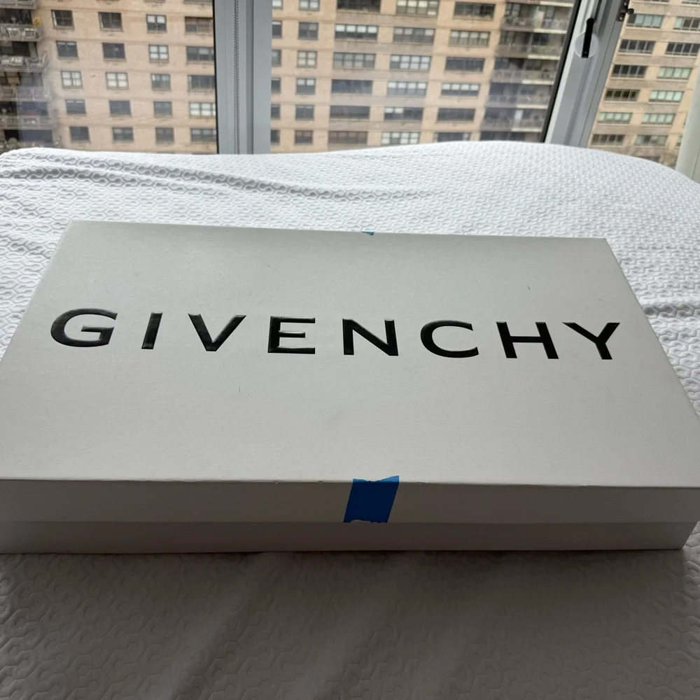 Givenchy ( new! ) White Boots - Picture 8 of 10